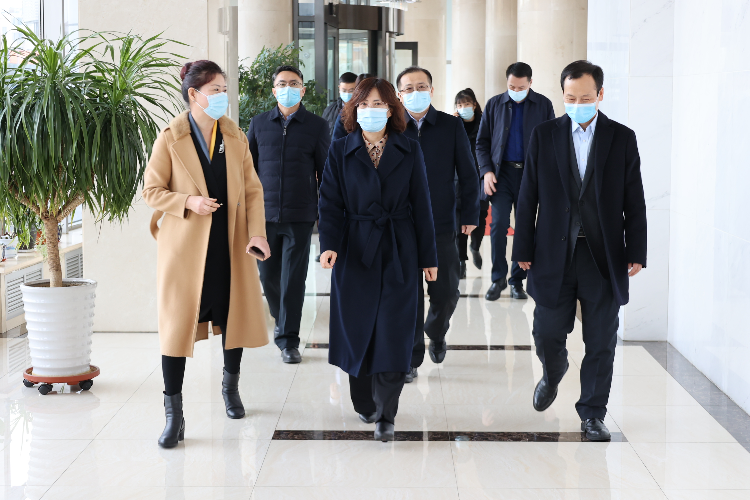 黑龙江省牡丹江市委常委、组织部部长张鸿雁走访友搏药业